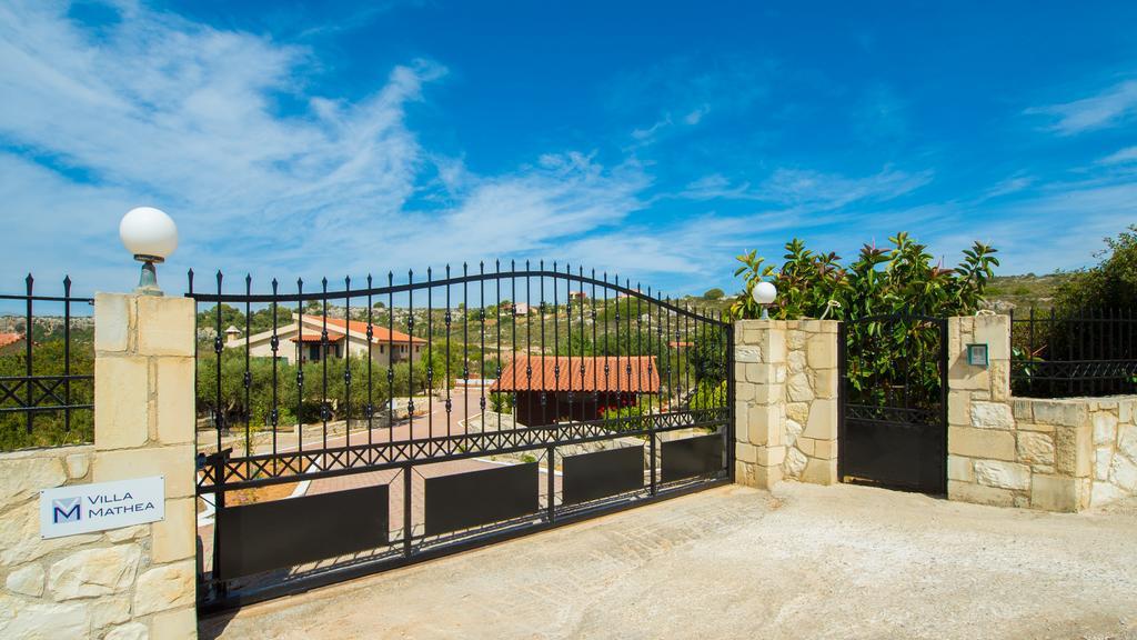 Villa Mathea Kounoupidhiana Bagian luar foto